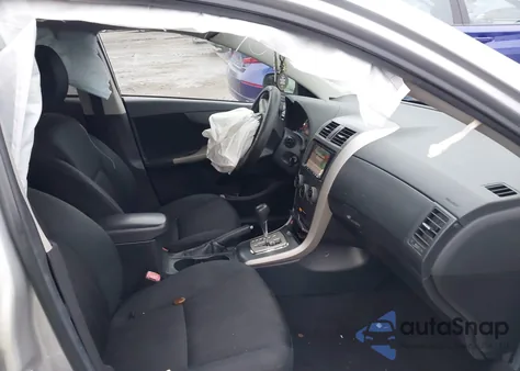 2011 Toyota Corolla S z USA, uszkodzony, nr VIN 2T1BU4EE4BC752768